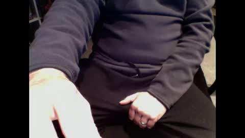 Snapshot of salamandertime chatting on February 9, 1:46 pm Matt online show from February 9, 1:46 pm