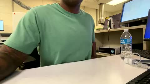 Cum Hanks online show from March 7, 4:05 pm