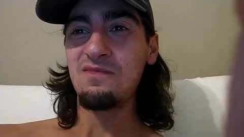 Snapshot of salmonman1305 chatting on September 27, 2:20 am salmonman1305 online show from September 27, 2:20 am