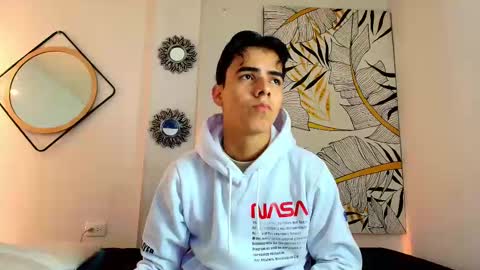 Salomon  Jax and Luca online show from February 25, 11:30 am