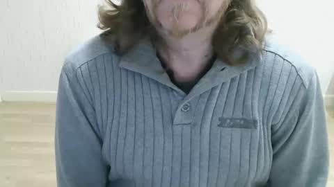 Saltimbanquier  Salt  ou  Banquier  online show from January 10, 9:30 pm