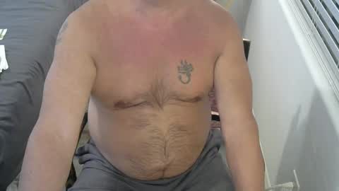 Snapshot of saltydogg chatting on December 12, 3:21 am Saltyy online show from December 12, 3:21 am