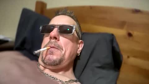 saltydoggy43931 online show from March 25, 8:40 am