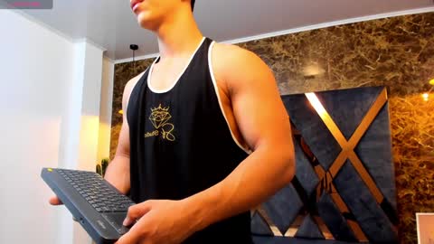 Snapshot of salvatore_damore chatting on February 1, 11:10 am SALVATORE online show from February 1, 11:10 am
