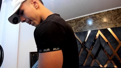 Snapshot of salvatore_damore chatting on January 22, 11:12 am SALVATORE online show from January 22, 11:12 am