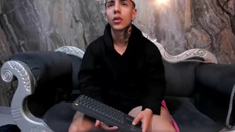 Snapshot of salvatore_damore chatting on September 16, 11:33 am SALVATORE online show from September 16, 11:33 am