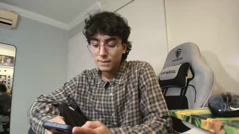 salvatore_montt online show from November 23, 11:49 pm