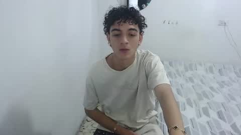 sam__cute online show from June 19, 3:01 am