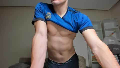BACK IN 2 WEEKS online show from February 23, 9:03 pm