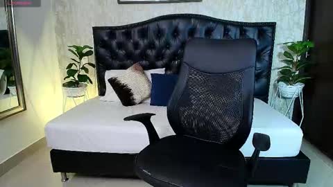 Snapshot of sam_rouge chatting on October 8, 9:08 pm sam_rouge online show from October 8, 9:08 pm