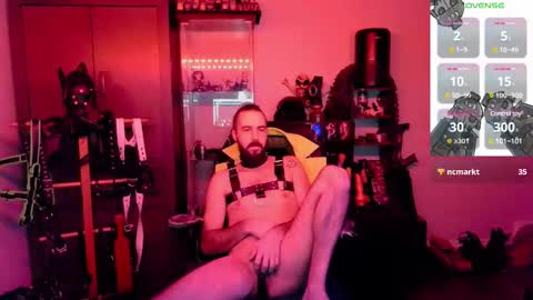Snapshot of samael069 chatting on December 27, 4:04 am samael069 online show from December 27, 4:04 am