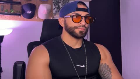 Sam Dornan online show from April 21, 1:53 am