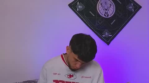 samevansx online show from October 17, 4:33 pm