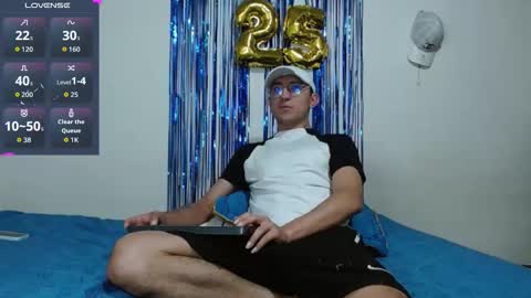 Snapshot of samfox_ chatting on September 15, 11:11 am SAM online show from September 15, 11:11 am