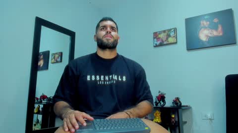 Snapshot of samir_hazard chatting on December 24, 2:54 am samir_hazard online show from December 24, 2:54 am
