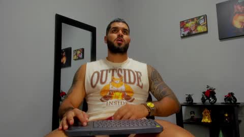 Snapshot of samir_hazard chatting on January 3, 7:29 pm samir_hazard online show from January 3, 7:29 pm