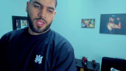 Snapshot of samir_hazard chatting on February 5, 2:30 am samir_hazard online show from February 5, 2:30 am