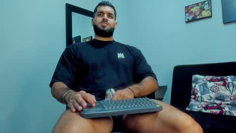 Snapshot of samir_hazard chatting on January 28, 3:04 am samir_hazard online show from January 28, 3:04 am