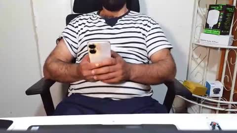 samirfuker84 online show from May 12, 9:23 pm