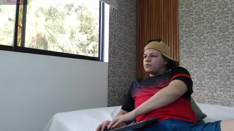 Sam online show from March 7, 7:33 pm