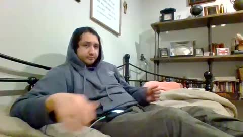 Snapshot of samplenini chatting on February 24, 6:27 am crazy runt online show from February 24, 6:27 am