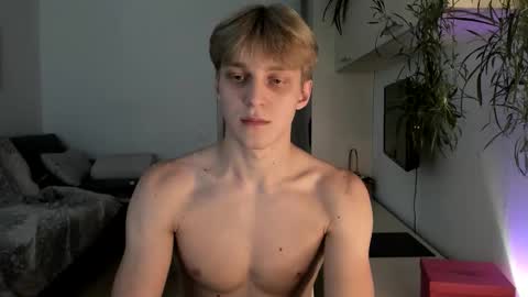 Snapshot of samuel_clark chatting on October 2, 10:08 am Sam online show from October 2, 10:08 am