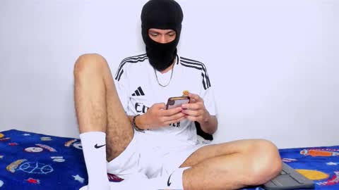   online show from October 17, 6:50 am