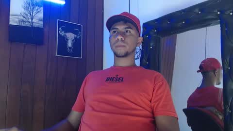 Snapshot of sander_ath chatting on September 17, 12:50 pm Sander online show from September 17, 12:50 pm