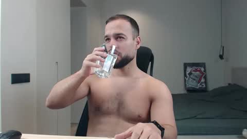 DeAlex online show from April 10, 9:27 am