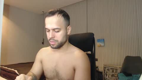 Snapshot of sandro_best chatting on January 13, 10:25 am DeAlex online show from January 13, 10:25 am