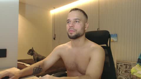 Snapshot of sandro_best chatting on December 31, 10:58 am DeAlex online show from December 31, 10:58 am
