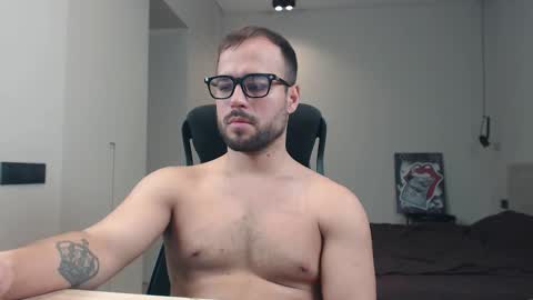 DeAlex online show from April 26, 1:52 pm