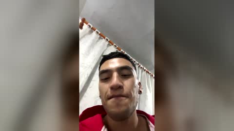 santhiiago019 online show from February 9, 5:01 am