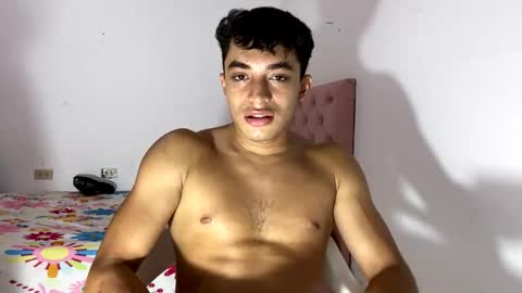 Snapshot of santi36rt chatting on September 27, 11:46 pm santi36rt online show from September 27, 11:46 pm