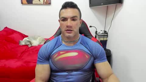 santi_pastori online show from November 5, 4:09 pm