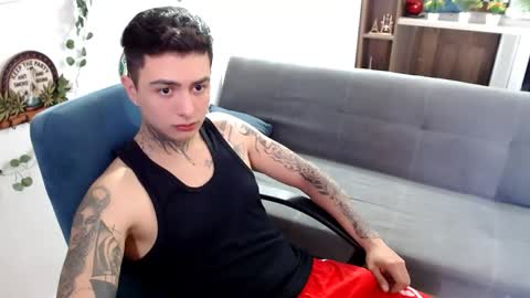 santi_ss online show from April 3, 4:26 pm