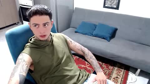 santi_ss online show from January 19, 1:30 am