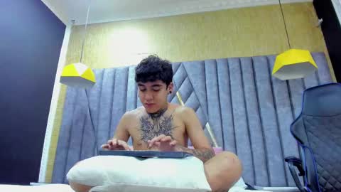 SantiAbader online show from November 13, 12:43 pm