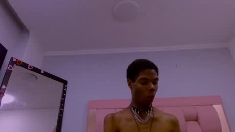 Santiiiiii  online show from March 26, 3:54 am