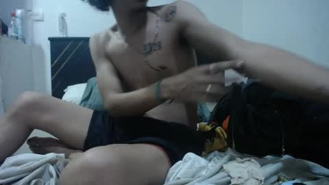 Snapshot of santiagoxxxtreme_ chatting on December 20, 9:11 am Santiago online show from December 20, 9:11 am