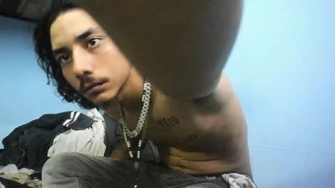 Snapshot of santiagoxxxtreme_ chatting on January 30, 8:42 pm Santiago online show from January 30, 8:42 pm
