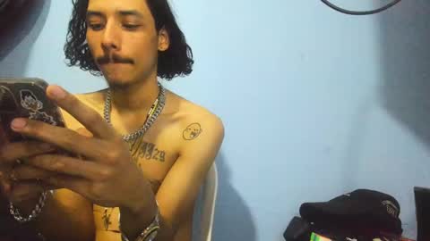 Snapshot of santiagoxxxtreme_ chatting on January 11, 6:45 am Santiago online show from January 11, 6:45 am