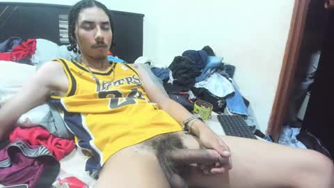 Snapshot of santiagoxxxtreme_ chatting on December 31, 1:26 am Santiago online show from December 31, 1:26 am