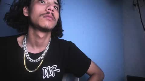 Snapshot of santiagoxxxtreme_ chatting on January 13, 9:19 am Santiago online show from January 13, 9:19 am