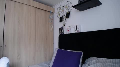 Santii online show from October 15, 5:20 pm