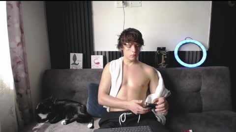 Santii online show from April 26, 3:09 pm