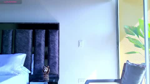 Santiago Seans online show from April 25, 2:03 pm