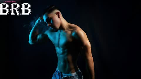 Santiago Seans online show from April 22, 1:27 pm