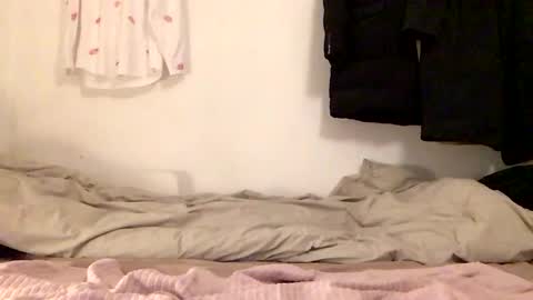 andrea online show from February 22, 5:25 pm