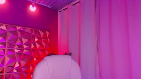 Snapshot of santti_ chatting on September 27, 11:02 pm Santii online show from September 27, 11:02 pm